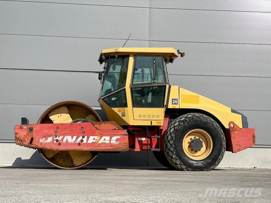 Dynapac CA302D Rouleaux monocylindre