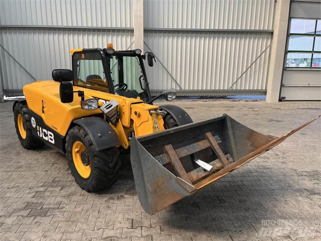 JCB 525-60 Hi Viz Télescopique agricole