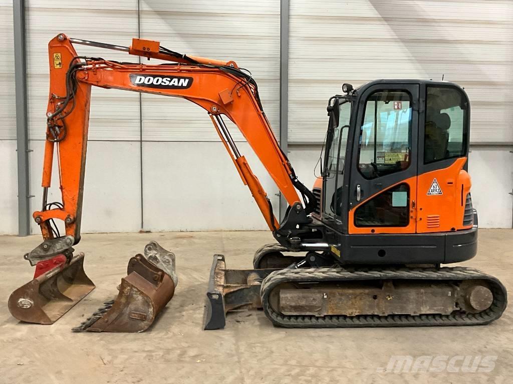 Doosan DX 63-3 Mini pelle < 7t