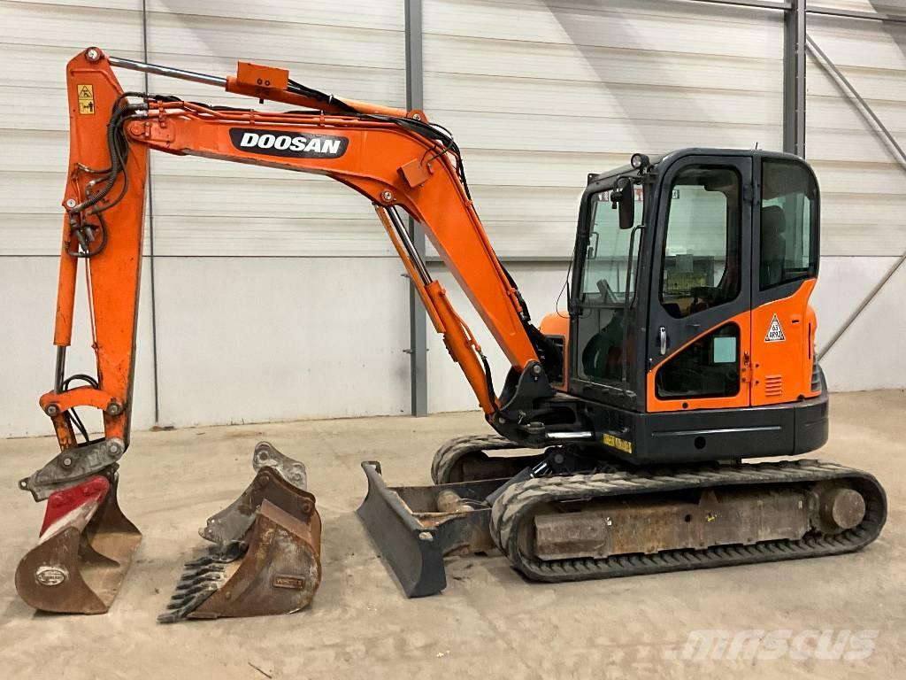 Doosan DX 63-3 Mini pelle < 7t