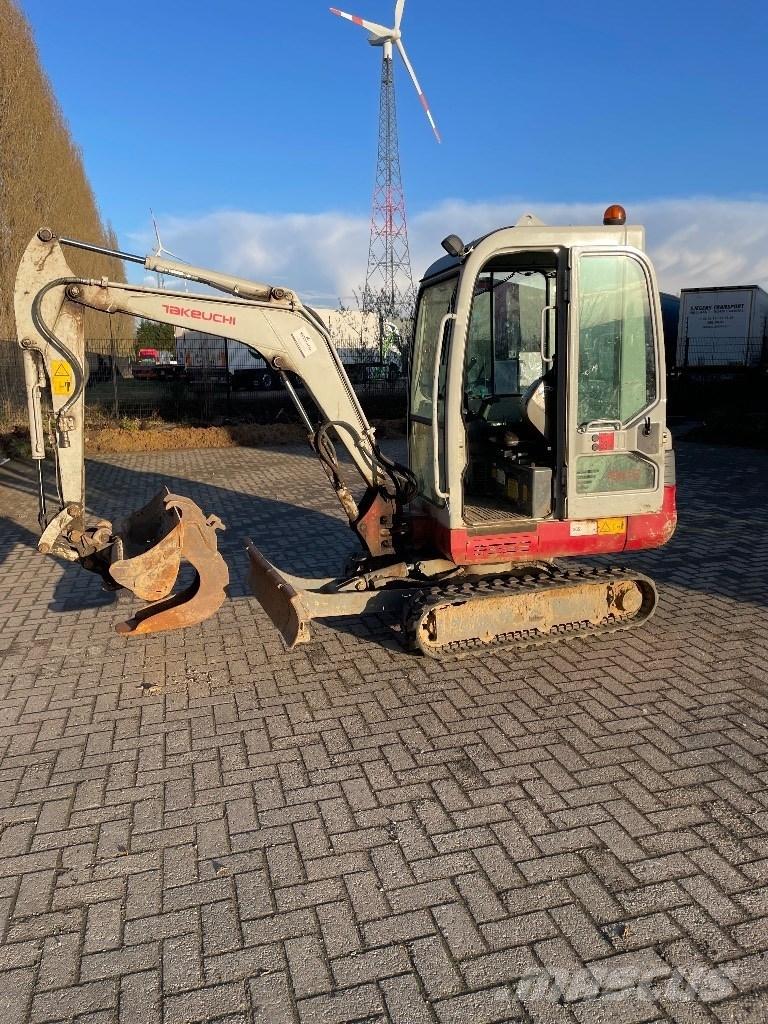 Takeuchi TB 219 Mini pelle < 7t
