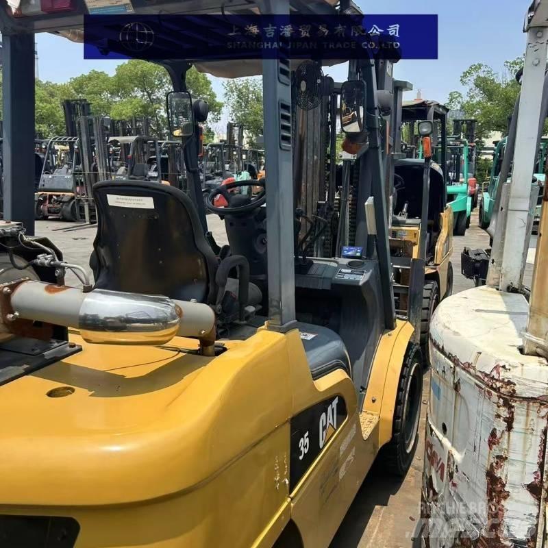 CAT 35 Chariots diesel