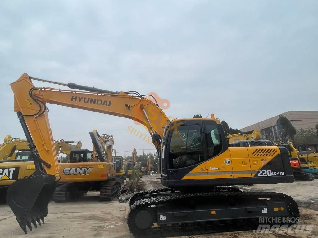 Hyundai 220LC-9S Pelle sur chenilles