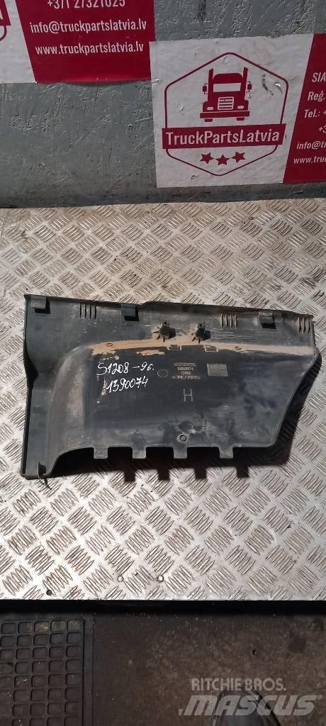 Scania 94 D. 1390074 Cabines
