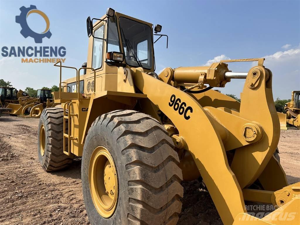 CAT 966 C Chargeuse sur pneus