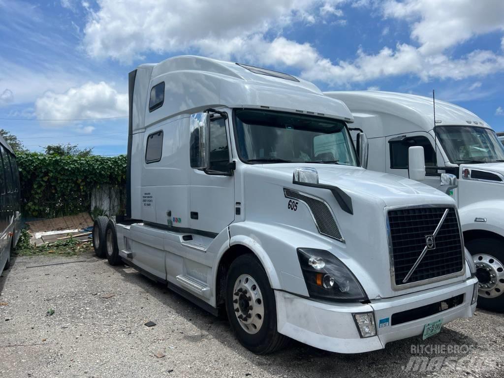 Volvo VNL 780 Tracteur routier