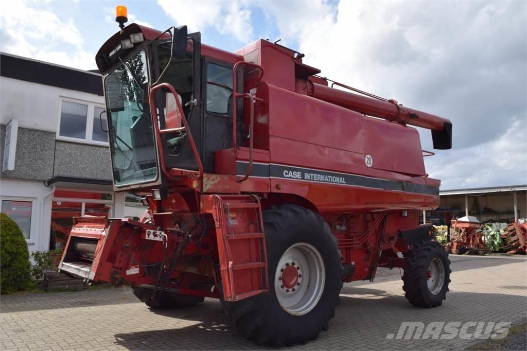 Case IH 1680 Axial Moissonneuse batteuse
