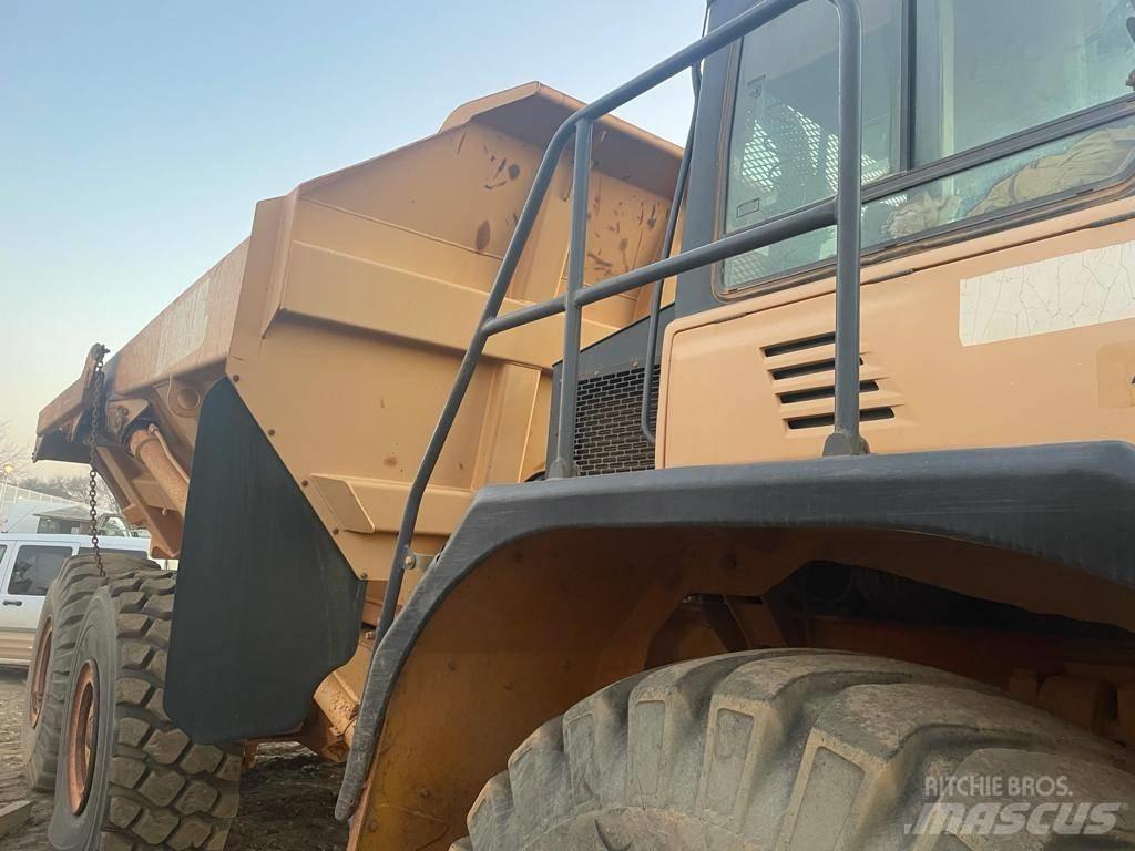 Bell D35D Tombereau articulé