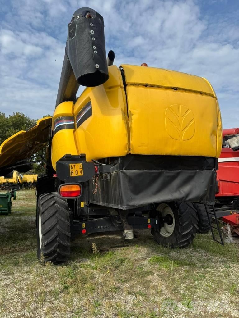 New Holland CX 760 Moissonneuse batteuse