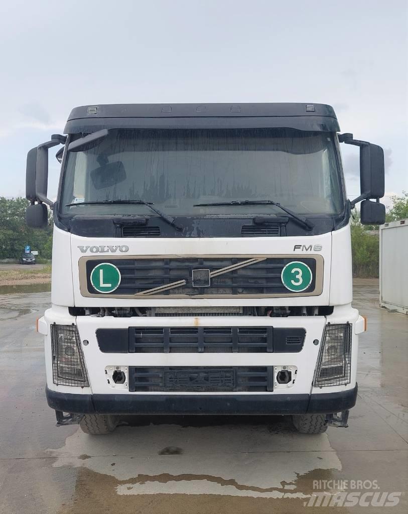 Volvo FM 984 R Camion malaxeur