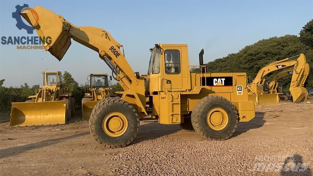 CAT 950 E Chargeuse sur pneus