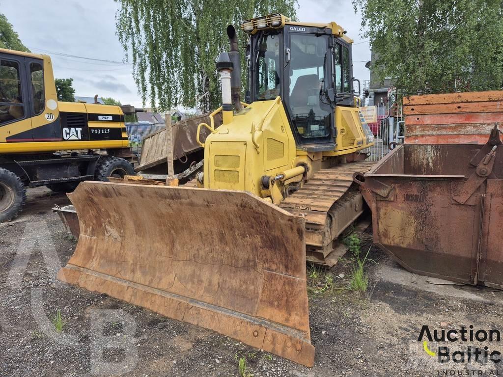 Komatsu D51EX-22 Bouteurs sur chenilles
