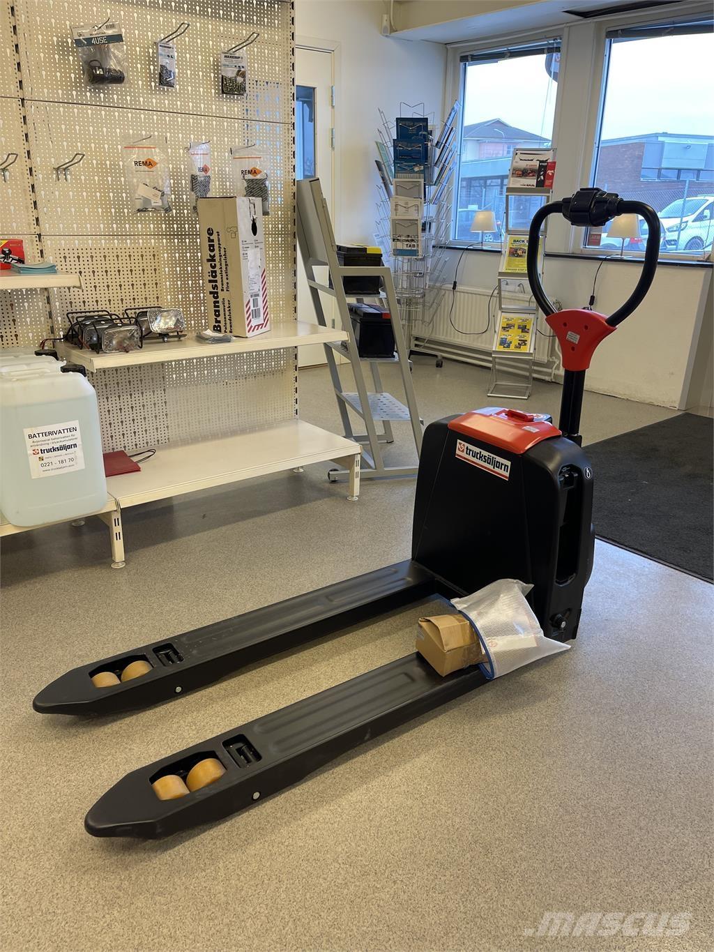 EP Equipment F4 Gerbeur accompagnant