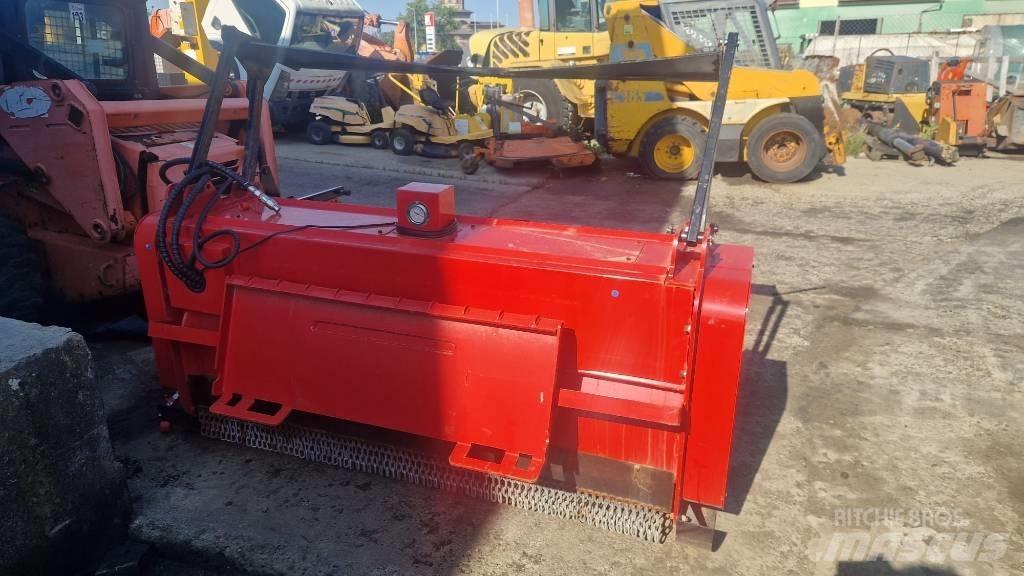 CAT ASV RC100 Chargeuse compacte