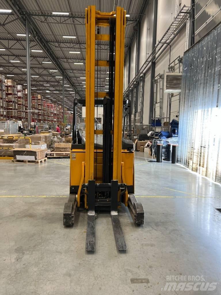 Jungheinrich ETV 214 Chariot à mât rétractable