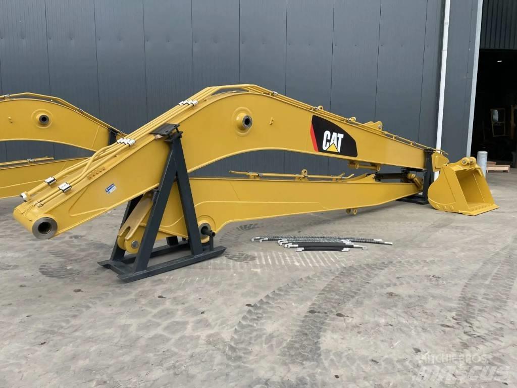 CAT 320D 15m Set Pelle rétro arrière