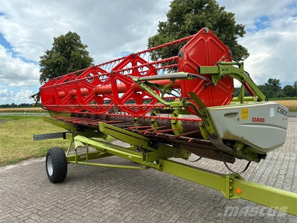 CLAAS Lexion 540C Moissonneuse batteuse