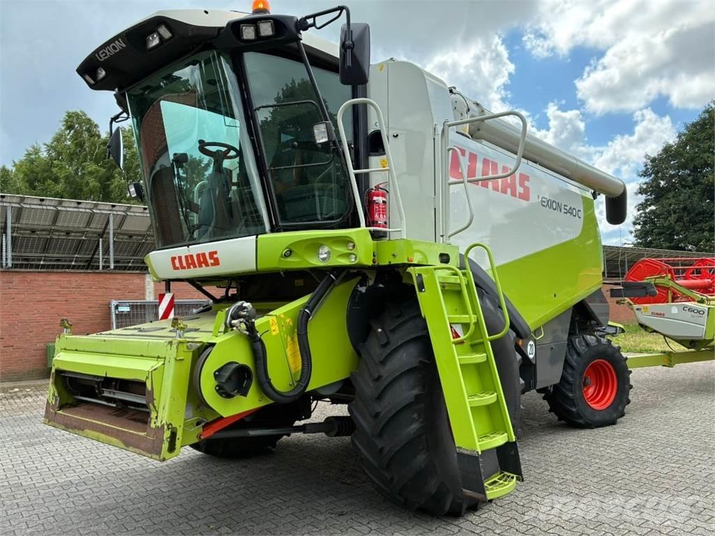 CLAAS Lexion 540C Moissonneuse batteuse