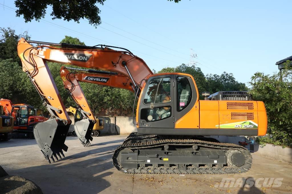 Develon DX205 Pelle sur chenilles