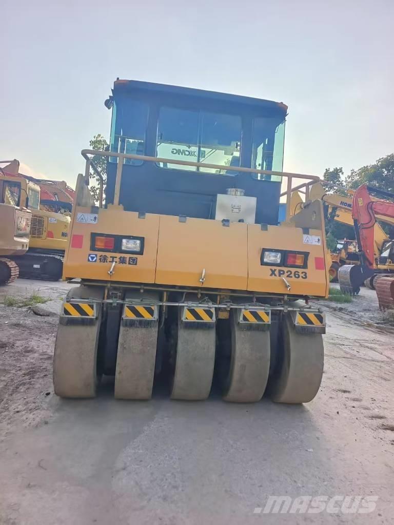 XCMG XP 263 Rouleaux à pneumatiques