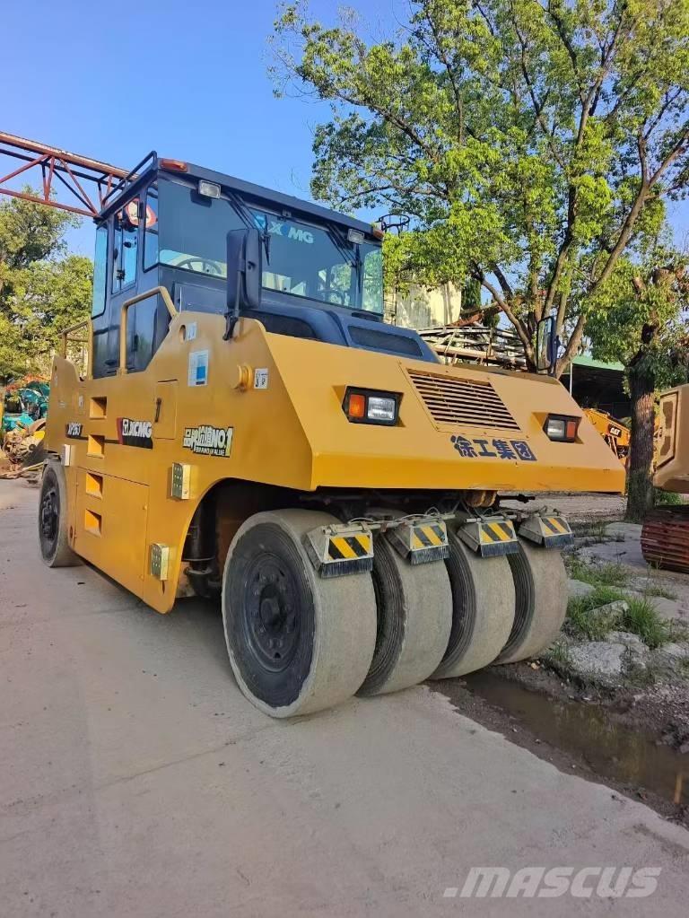 XCMG XP 263 Rouleaux à pneumatiques