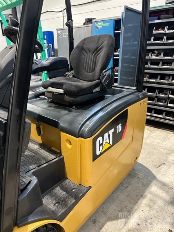 CAT EP 16 CPNT Chariots élévateurs électriques