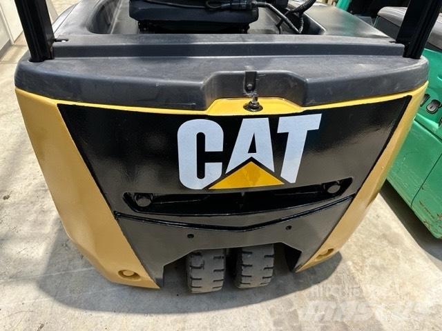 CAT EP 16 CPNT Chariots élévateurs électriques