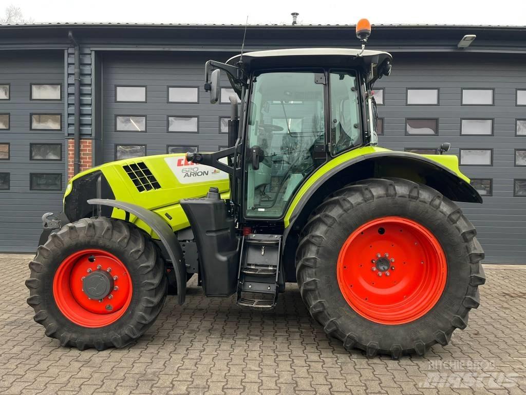 CLAAS Arion 620 CIS Tracteur