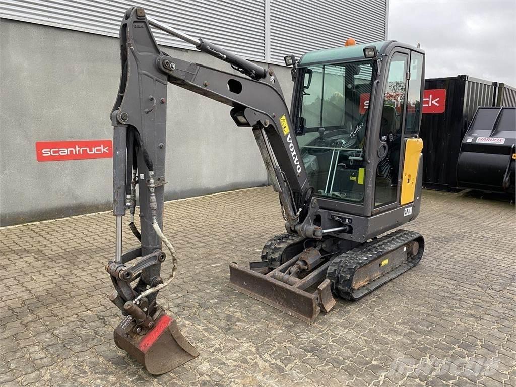Volvo EC20D Pelle sur pneus