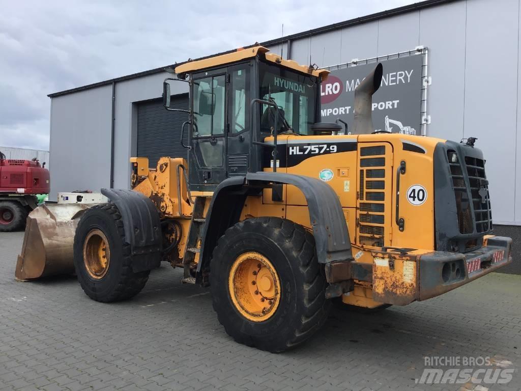 Hyundai HL 757-9 Chargeuse sur pneus
