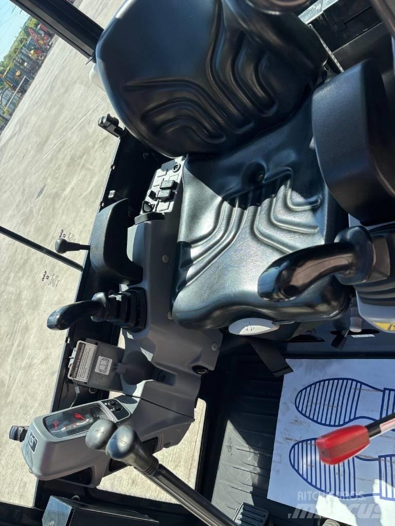 Kubota KX 015-4 Mini pelle < 7t