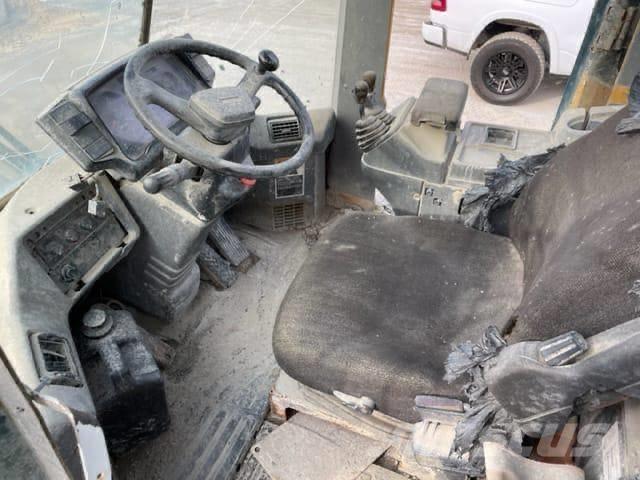 Kawasaki 70 Z V Chargeuse sur pneus