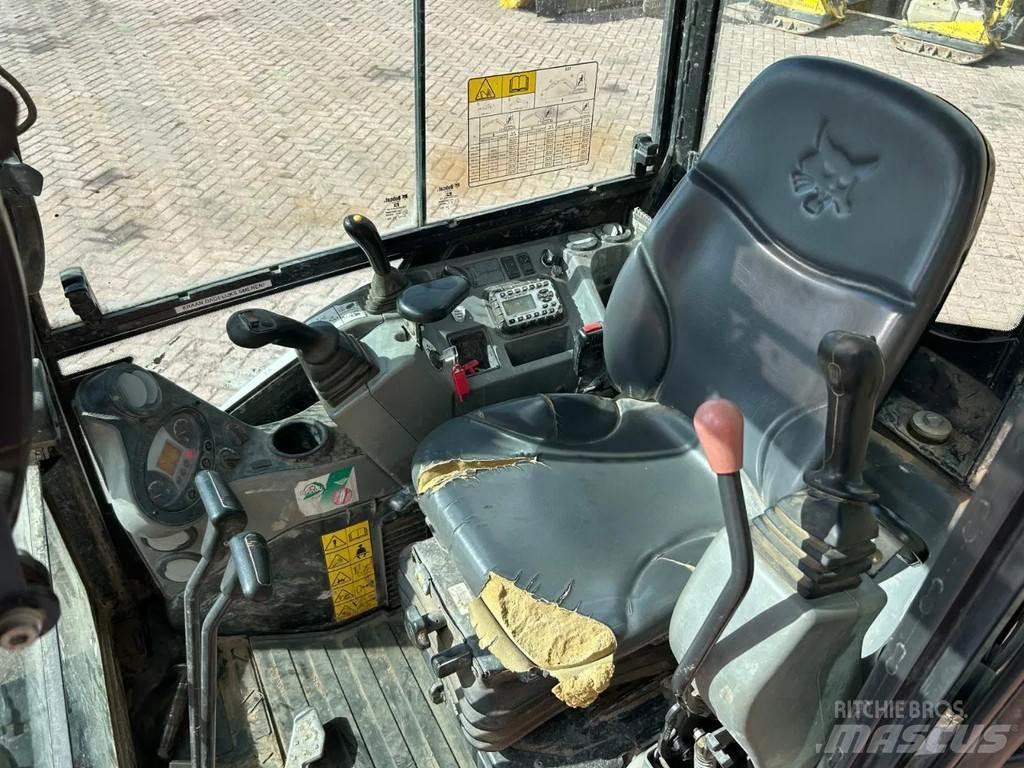 Bobcat E27 Mini pelle < 7t