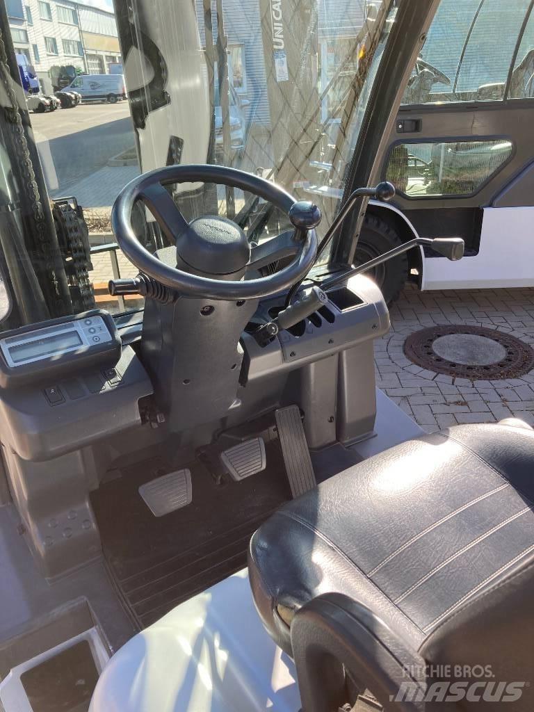 Nissan YG1D2A32Q Chariots diesel