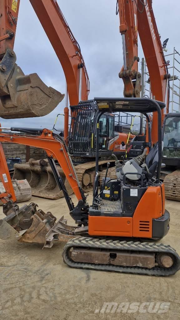Hitachi ZX 19 U-5 Mini pelle < 7t