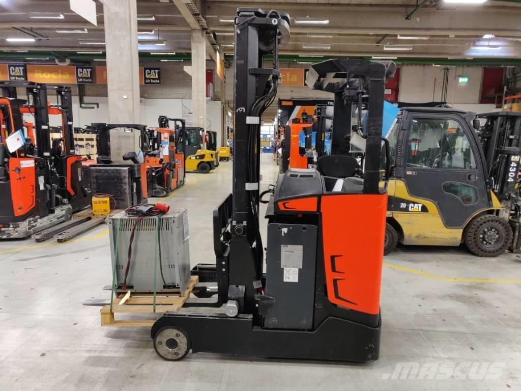 Rocla HS 16 F 5900 Chariot à mât rétractable