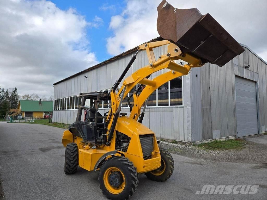 JCB 2CX Chargeuse sur pneus