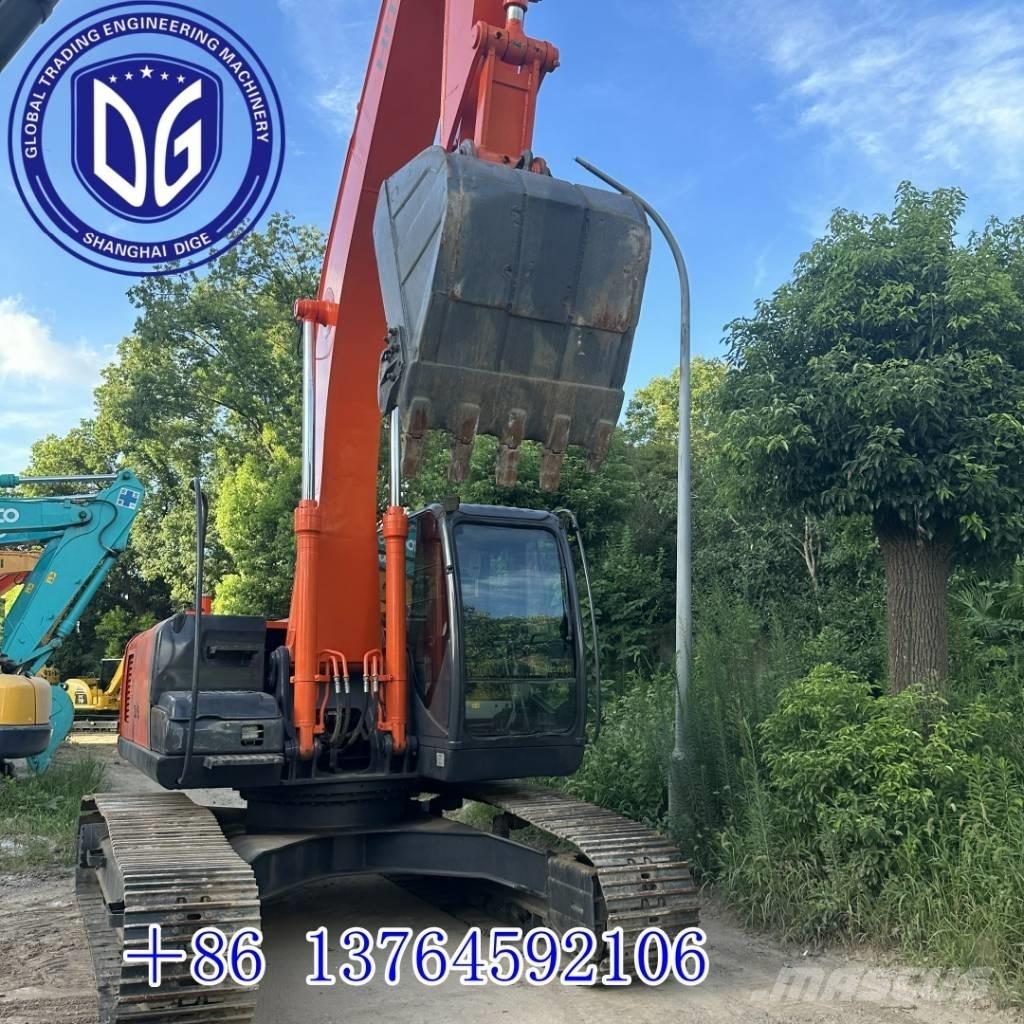 Hitachi 210LC Pelle sur chenilles