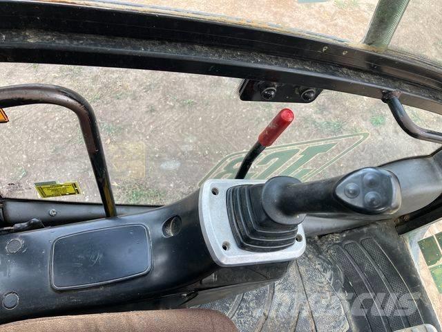 JCB JS 210 LC Pelle sur chenilles