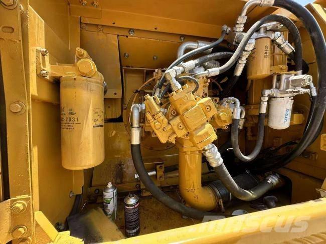 CAT 336 D Pelle sur chenilles