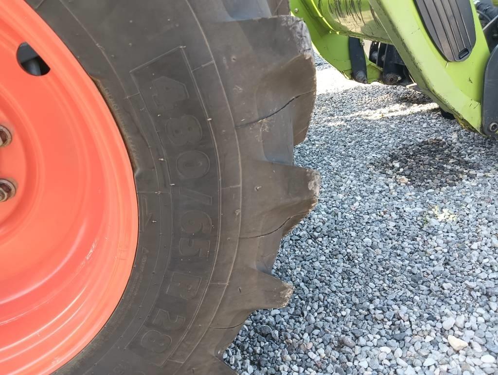 CLAAS Arion 460 Tracteur