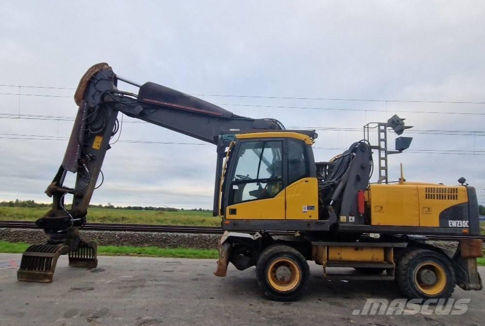 Volvo EW 230 C Pelle sur pneus