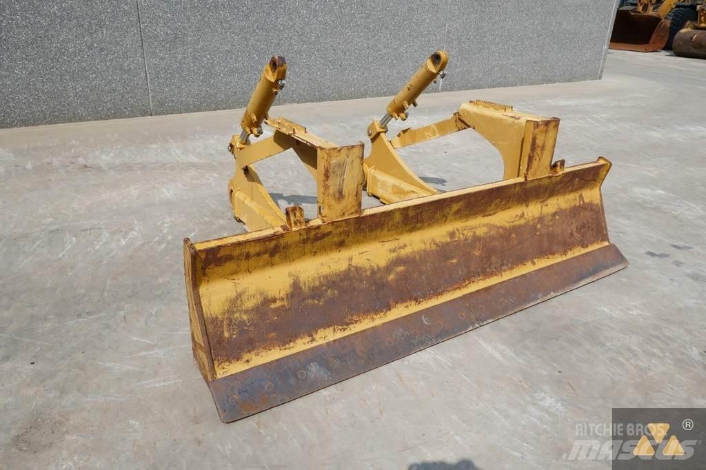 CAT Skidder blade Lame
