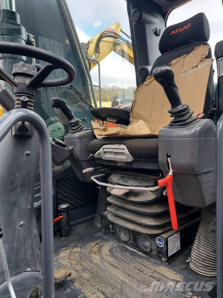 Atlas 150 W Pelle sur pneus
