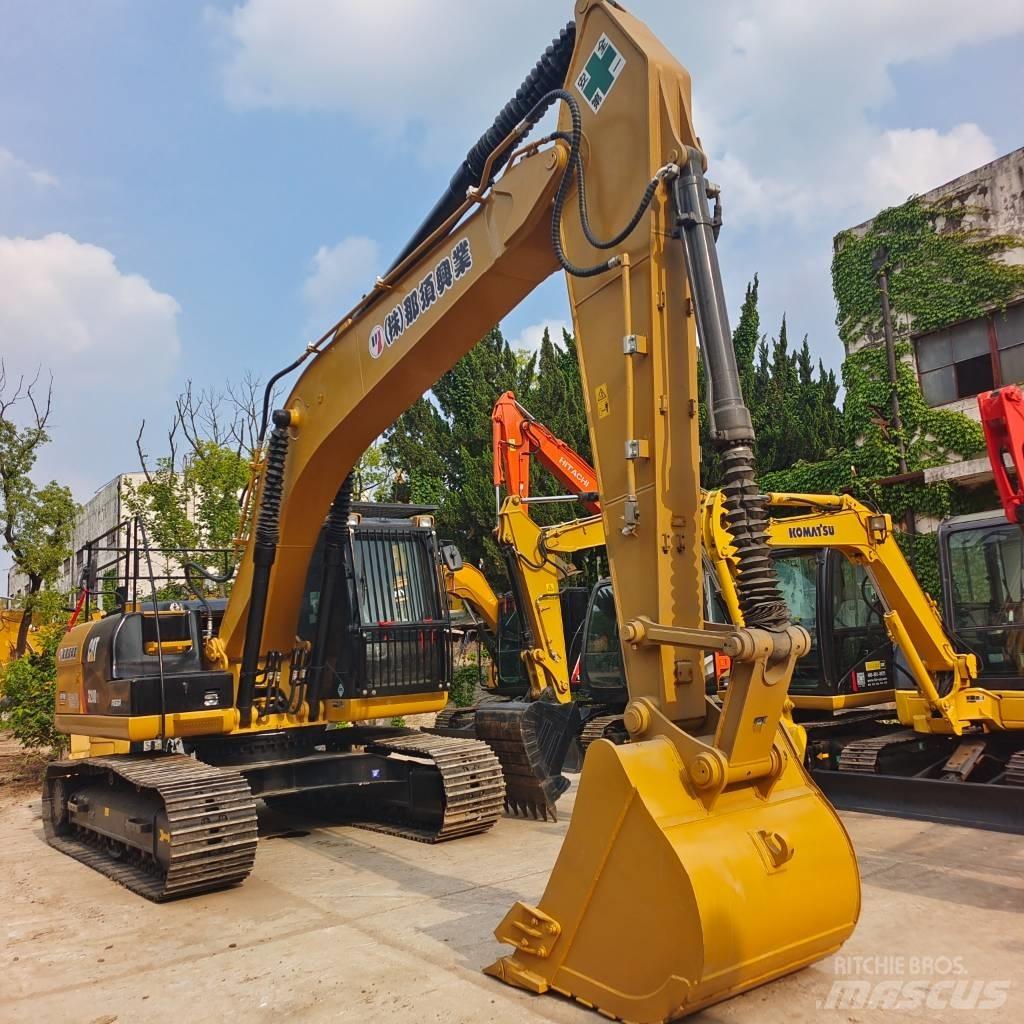 CAT 320D Pelle sur chenilles