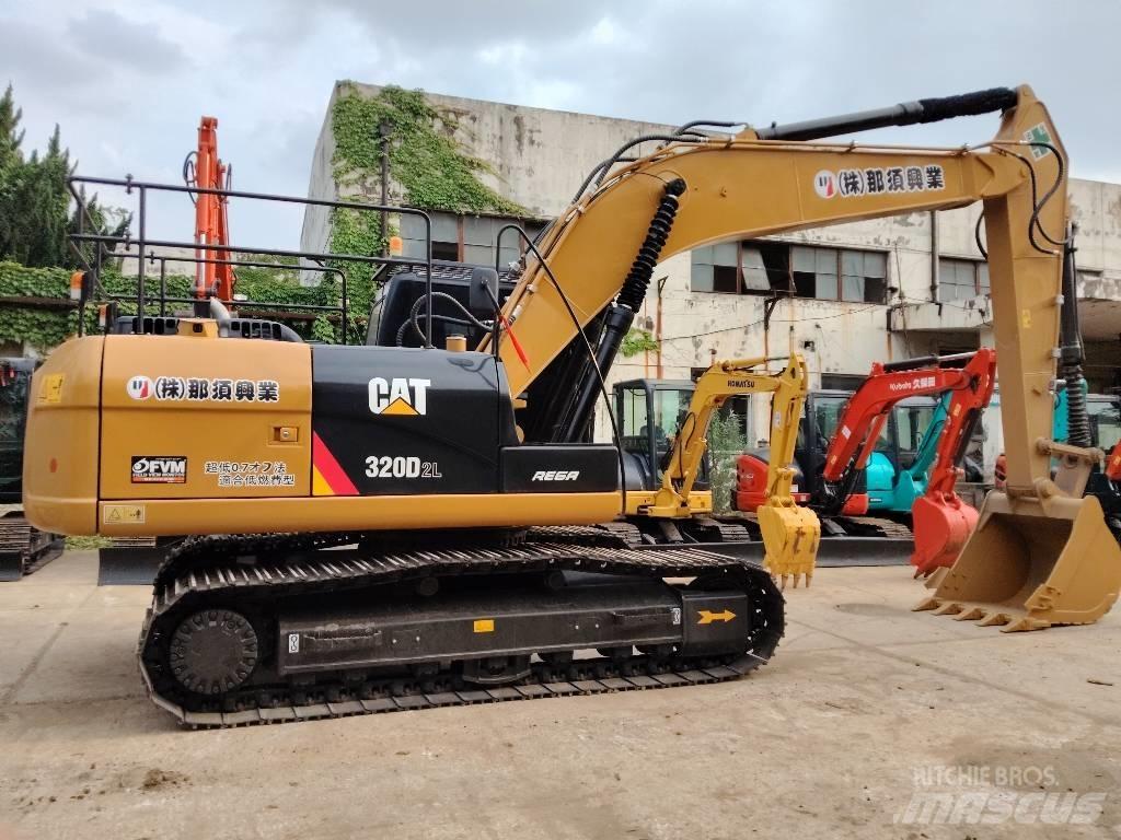 CAT 320D Pelle sur chenilles