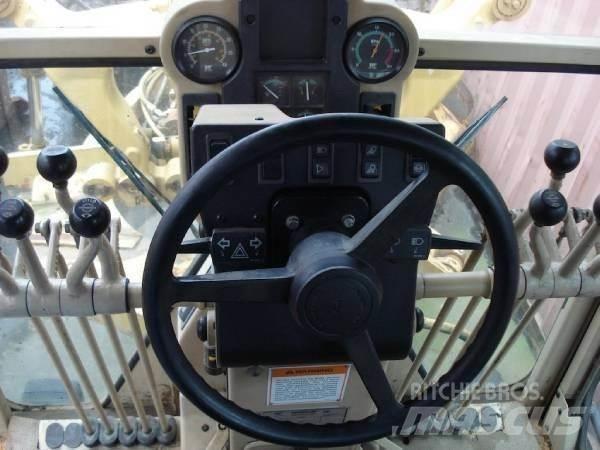 CAT 120H Niveleuse