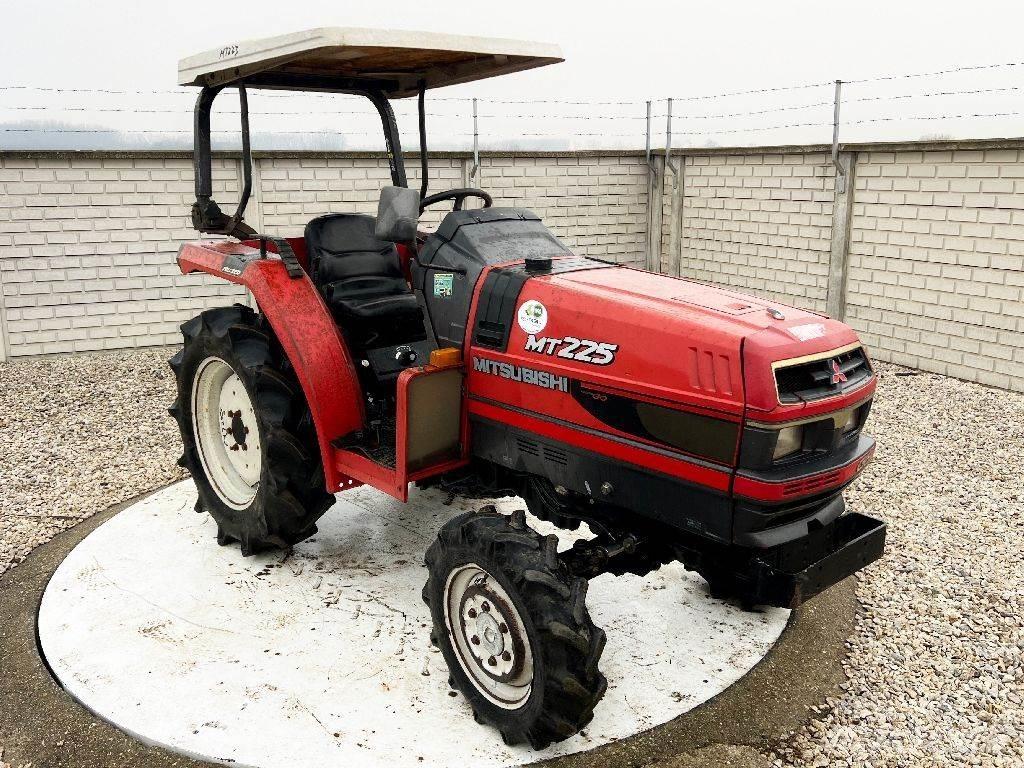 Mitsubishi MT225 Tracteur