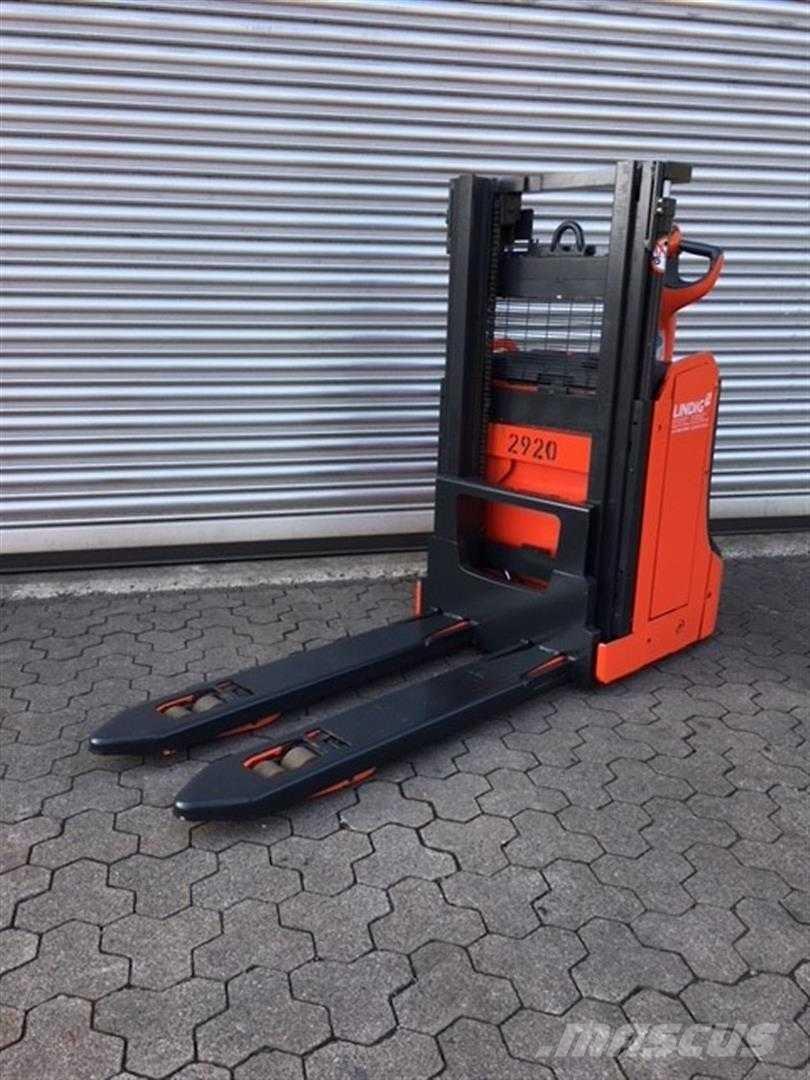 Linde D08 Préparateur de commande haute levée