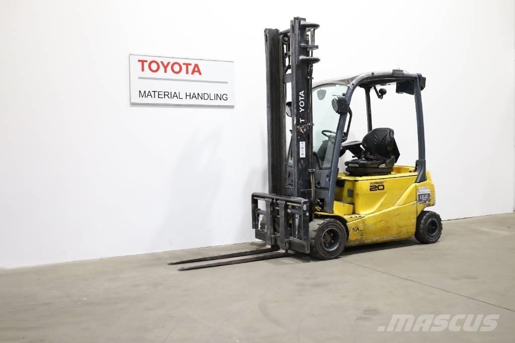 Toyota 8FBM20T Chariots élévateurs électriques